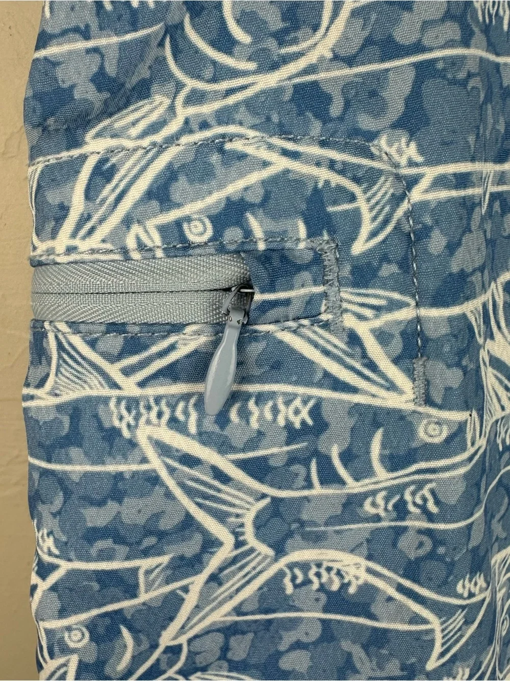 Vineyard Vines Chappy Board Shorts Fish Print Blue Size 30